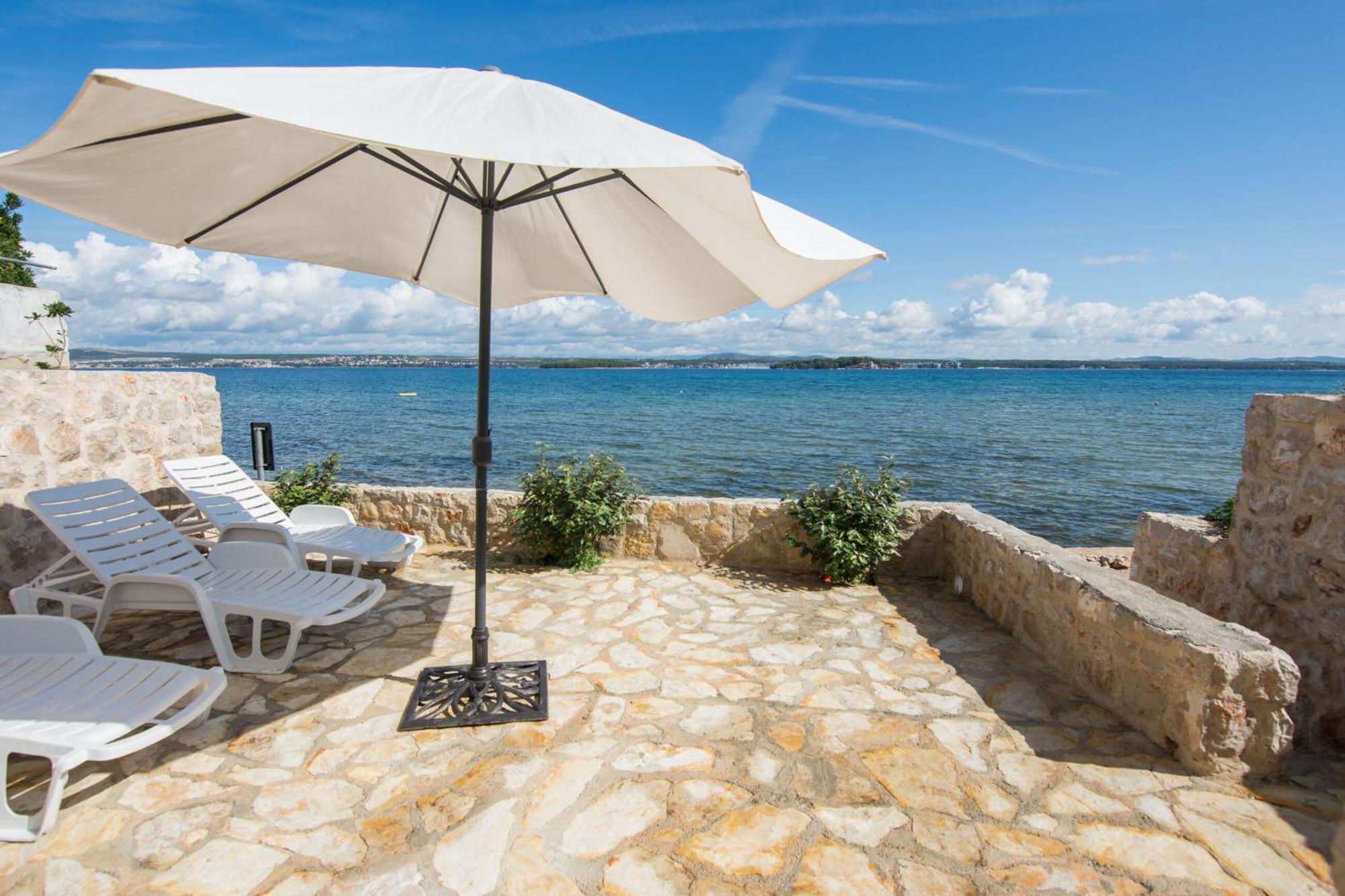 Apartment Blazenka - 20M From The Sea تكون المظهر الخارجي الصورة